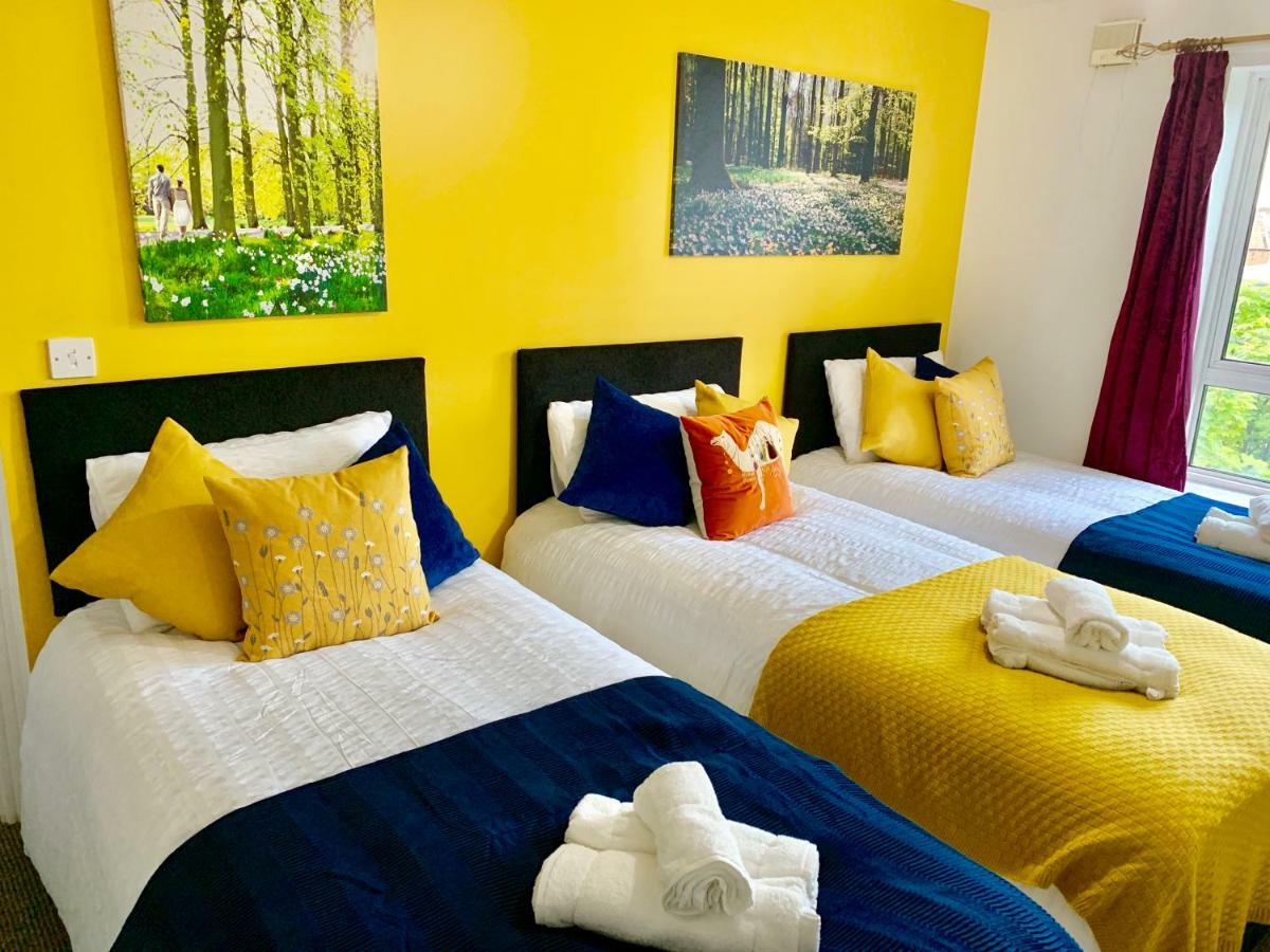 2 Bedrooms Modern Apartment, Lounge, Full Kitchen, Balcony, 5 Minutes Stratford Station London Bagian luar foto
